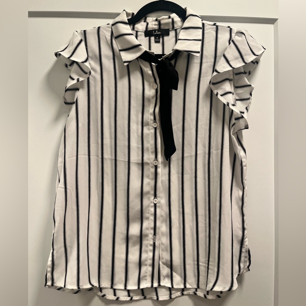 Short sleeve work blouse